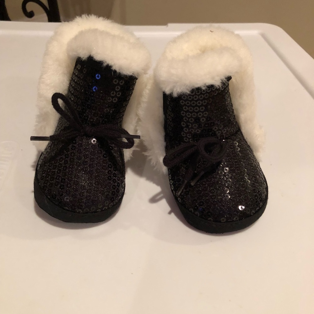 Baby girl sequin boots